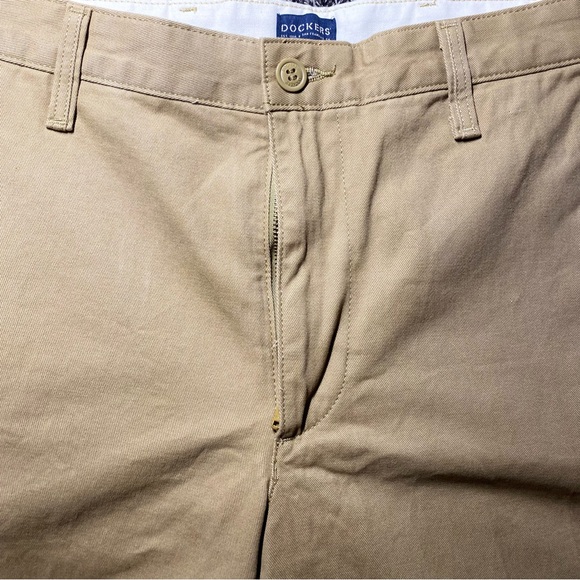 Dockers WPL 423 Men’s Regular Straight Stretch Tan Chino Pants W32 - Picture 4 of 10